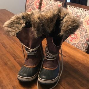 Winter boots